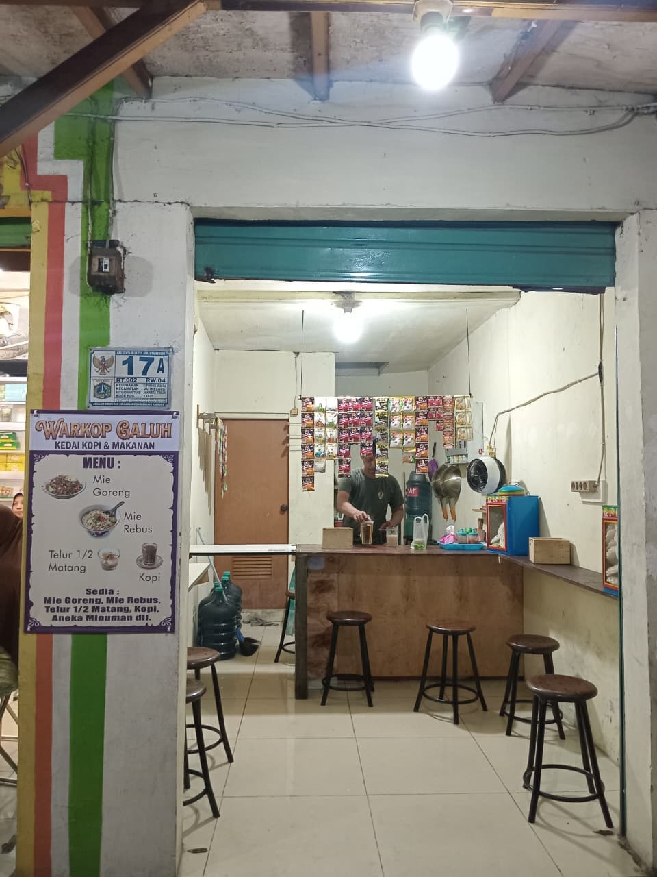 Suasana Warkop Galuh